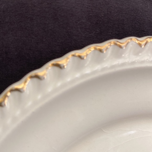 Harker Pottery 22 kt. Gold Rim Dessert Plate Antique Car Design - Picture 2 of 5